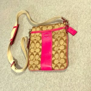 Cross body coach purse